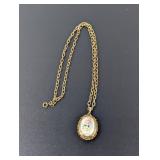 (1) Vintage Gold-Tone Floral Porcelain Locket