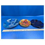 (3) Vintage Enamel Trinket Dishes ï¿½ Abstract &
