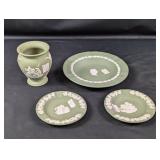 (4) Wedgwood Jasperware Plates & Vase