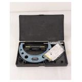 (1) Mitutoyo 4'-5' Outside Micrometer Set