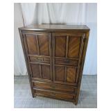 (1)  Vintage Wooden Cabinet