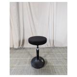 (1) Ajustable Black Padded Stool