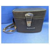 (1) Vintage Pentax K1000 Camera Set with