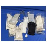 (1) Lot of Vintage Gloves & Metal Glove Stretchers