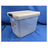 Hefty 29-Quart Clear Storage Container w/Lid