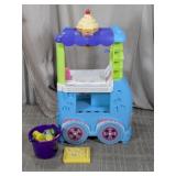 (1) Play-Doh Ice Cream Truck Playset