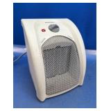 (1) Holmes Electric Space Heater