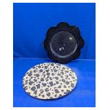 (2) Decorative Plates