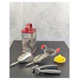 (6) Kitchen Gadgets & Tools