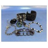 (7) Black Tone Fashion Bracelets