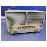 (1) Westinghouse Dual Speaker Radio