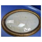 (1) Antique Oval Wood Frame with Glass