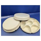 (2) Round Divided Tray w/ Lids