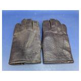 (1) Pair of Vintage Leather Gloves