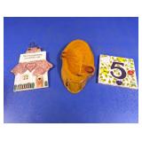 (3) Assorted Decorative Plaques
