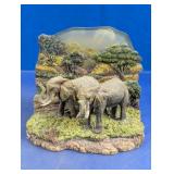 (1) Elephant Scene Plaster Planter
