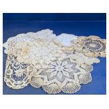 (10+) Vintage Lace Doilies Set