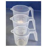 Plastic Measuring Pitchers Set