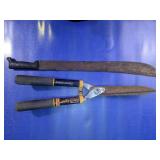 Garden Cutting Tools Lot