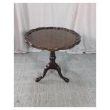 Mahogany Tilt-Top Pie Crust Table