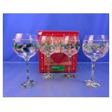 Handpainted Holly Wine Glasses Set