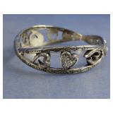 Metal Heart Motif Bangle Bracelet