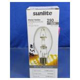 Sunlite 250W Metal Halide Bulb