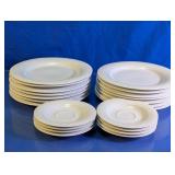Lynns Solitas Fine China Dinnerware Set