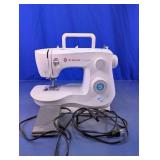 Singer Simple Sewing Machine w/ Foot Pedal