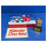 Snoopy Tin Sign Figurine Holiday Decor