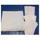 Vtg 54" Linen Table Cloth & Napkins Set