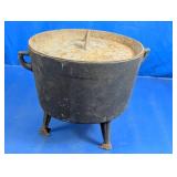 Cast Iron 3-Legged Cauldron Pot with Lid