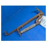 Fuller Brick Carrier with Wood Handle