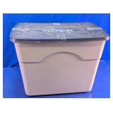 Rubbermaid 20 Gal Storage Tote w/Lid