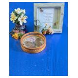 Butterfly Coaster & Nature Themed Tabletop Decor