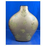 Decorative Floral Motif Vase