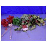 Mixed Christmas Floral & Holiday Dï¿½cor