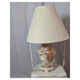Vintage Glass Seashell Table Lamp w/Shade
