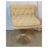 Shelby Williams Vintage Swivel Accent Chair