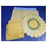 Yellow Floral Placemat & Napkin Linens Lot