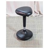 Uncaged Ergonomics Wobble Stool Active Desk Chair
