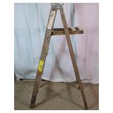 Vintage Wooden 5 ft Stepladder with Shelf