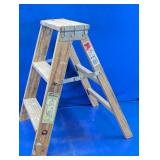 Wooden A-Frame Step Ladder