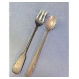 Vtg Silver Plate Pickle Fork & Teaspoon Set