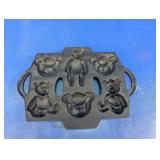 Cast Iron Bear-Shaped Mold