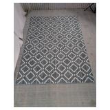 Mohawk Home Geometric Area Rug (5' x 7')