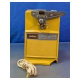 Vtg Sunbeam Power Pierce Can Opener & Sharpener
