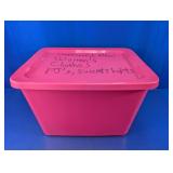 Sterilite 18 Gal Plastic Storage Tote Box