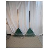 Heavy-Duty Plastic Lawn Rake Duo