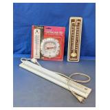 Timex & Acu-rite Thermometers & Light Lot